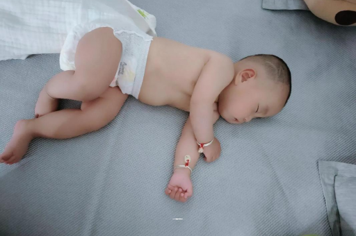 弥勒为什么孕妇脚长湿疹